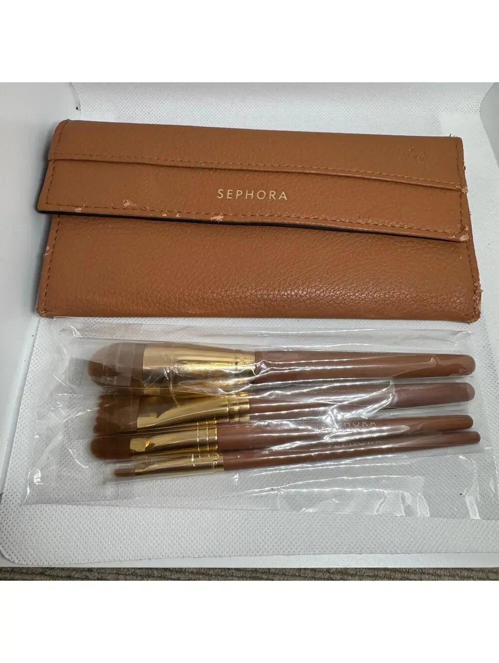 Sephora Collection Complexion Perfection Brush Set Tan Color / Travel Case